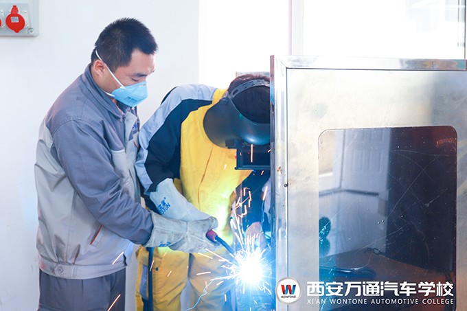 西安短期焊工培訓(xùn)多少錢(qián)？短期培訓(xùn)就業(yè)學(xué)校哪家好？