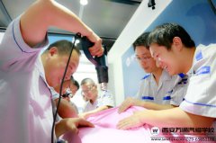 初中畢業(yè)   學(xué)汽修是不錯(cuò)的選擇
