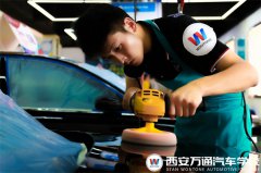 大學(xué)生“回爐”學(xué)技術(shù)：脫穎爭(zhēng)霸賽的“學(xué)弟”