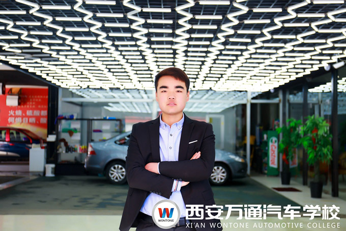車(chē)爵士分店店長(zhǎng)——西安萬(wàn)通學(xué)子陳強(qiáng)強(qiáng)