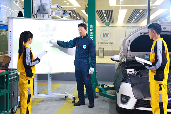 初中生學(xué)專業(yè)汽車(chē)技術(shù)就選西安萬(wàn)通