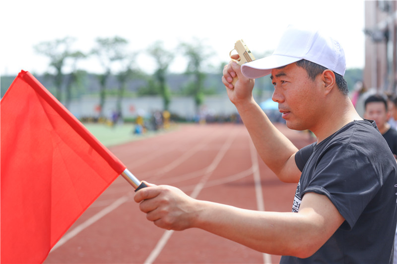  青春無(wú)畏 逐夢(mèng)揚(yáng)威--校園運(yùn)動(dòng)會(huì)15