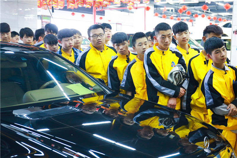 校企定向班學(xué)子企業(yè)游學(xué)1