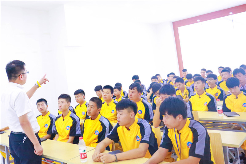 校企定向班學(xué)子企業(yè)游學(xué)10