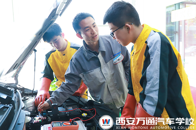 來(lái)西安萬(wàn)通學(xué)習(xí)新能源汽車技術(shù)前景如何，后期好就業(yè)嗎？