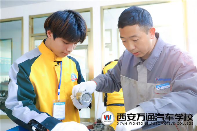 停車后，風(fēng)扇持續(xù)運轉(zhuǎn)是正常的嗎？