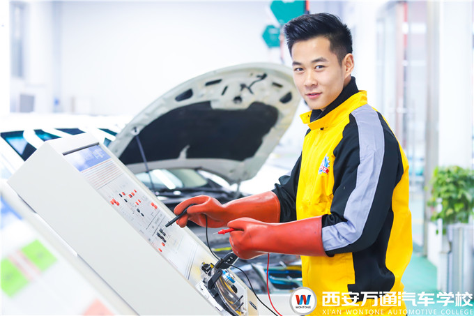 轉(zhuǎn)學(xué)學(xué)技術(shù)，擇業(yè)有出路！西安萬通名企委培班招生即將截止！