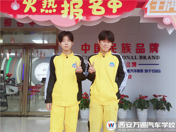 【萬(wàn)通新星】吳國(guó)梁 吳國(guó)柱：趁早改變現(xiàn)狀，轉(zhuǎn)學(xué)來(lái)萬(wàn)通學(xué)熱門(mén)技