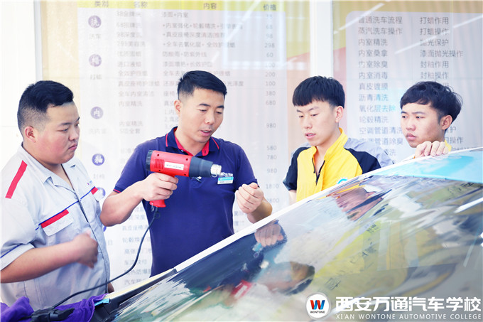在西安萬通學(xué)美容創(chuàng)業(yè)必行！