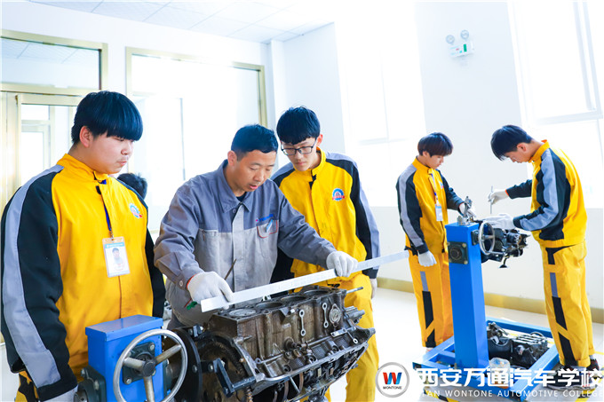 西安萬通開學(xué)在即，各大熱門專業(yè)火熱招生中！