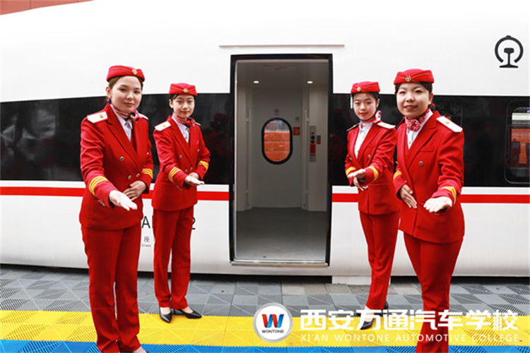  女生學(xué)什么專業(yè)好？來萬通學(xué)城軌專業(yè)!