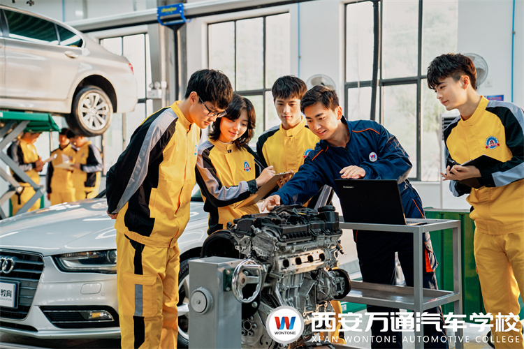 職教政策持續(xù)利好，初中生學(xué)技能選對(duì)職業(yè)學(xué)校尤為重要！