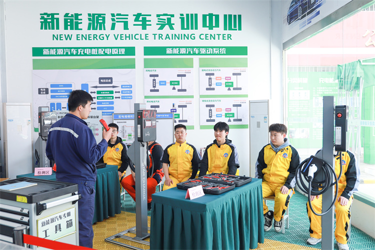 燃油車降價潮來襲，新能源迎來新發(fā)展？！