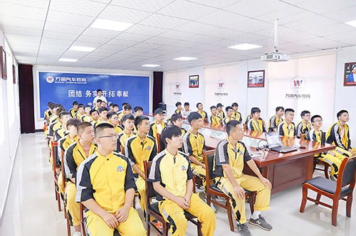 中職、高職和職高有什么區(qū)別，職高可以考大學(xué)嗎？