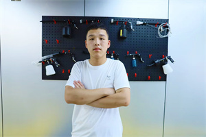 就業(yè)學(xué)子高旭龍：畢業(yè)同學(xué)再同行，共創(chuàng)未來