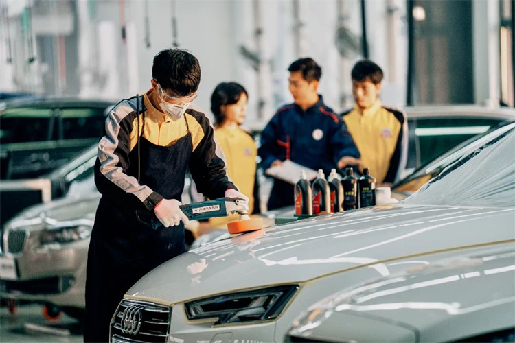 告別體力活，拒絕死工資！學(xué)習(xí)汽車美容創(chuàng)業(yè)自己當(dāng)老板!