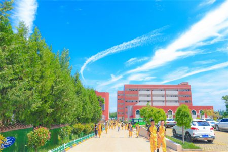 在萬(wàn)通你可以遇見(jiàn)……點(diǎn)擊查看啦！