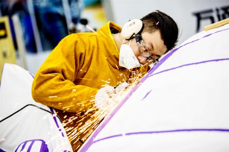 汽車貼膜培訓(xùn)哪里學(xué)？學(xué)成多長(zhǎng)時(shí)間？